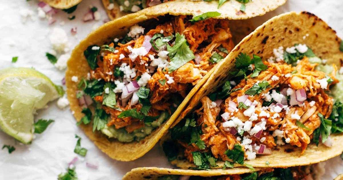 The Best Chicken Tinga Tacos: Smoky, Saucy, & Easy